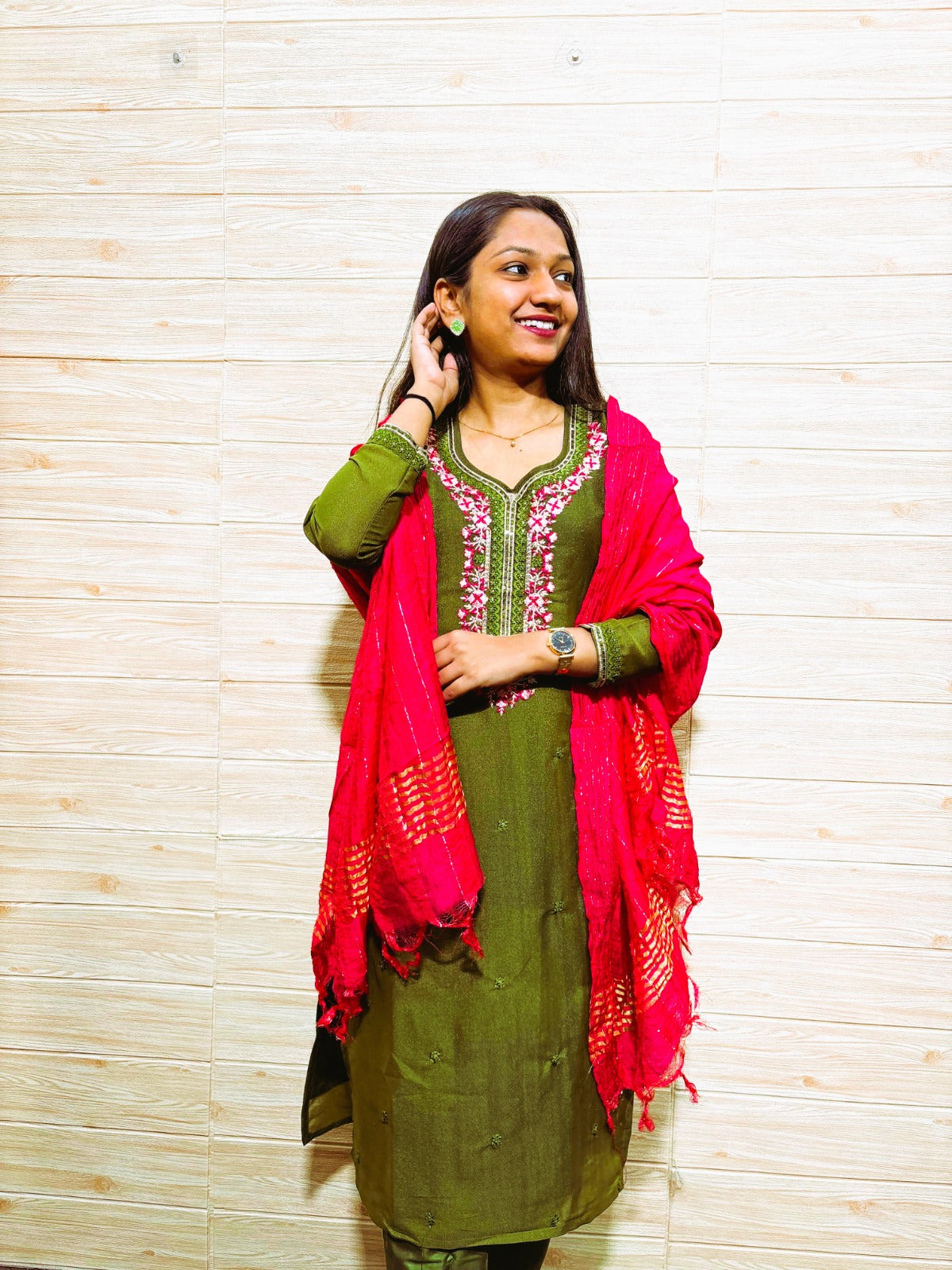 FlexFeb Elegant Green & Pink 3-Piece Suit Set for Women Star Georgette Ethnic Wear with Dupatta – Festive & Daily Wear
