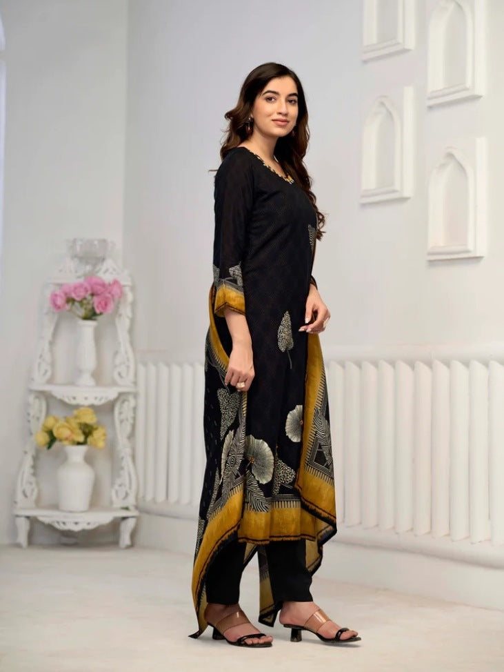 Elegant FlexFeb Chinon Black 3-Piece Suit Set for Women – Designer Ethnic Wear with Printed Dupatta & Golden Accents (Sizes: S to XXL)