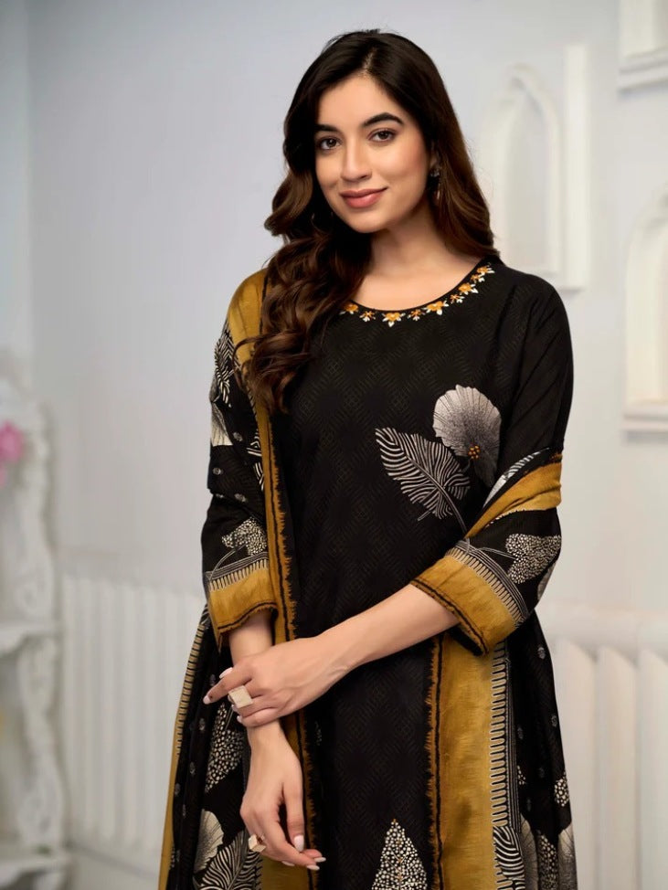 Elegant FlexFeb Chinon Black 3-Piece Suit Set for Women – Designer Ethnic Wear with Printed Dupatta & Golden Accents (Sizes: S to XXL)