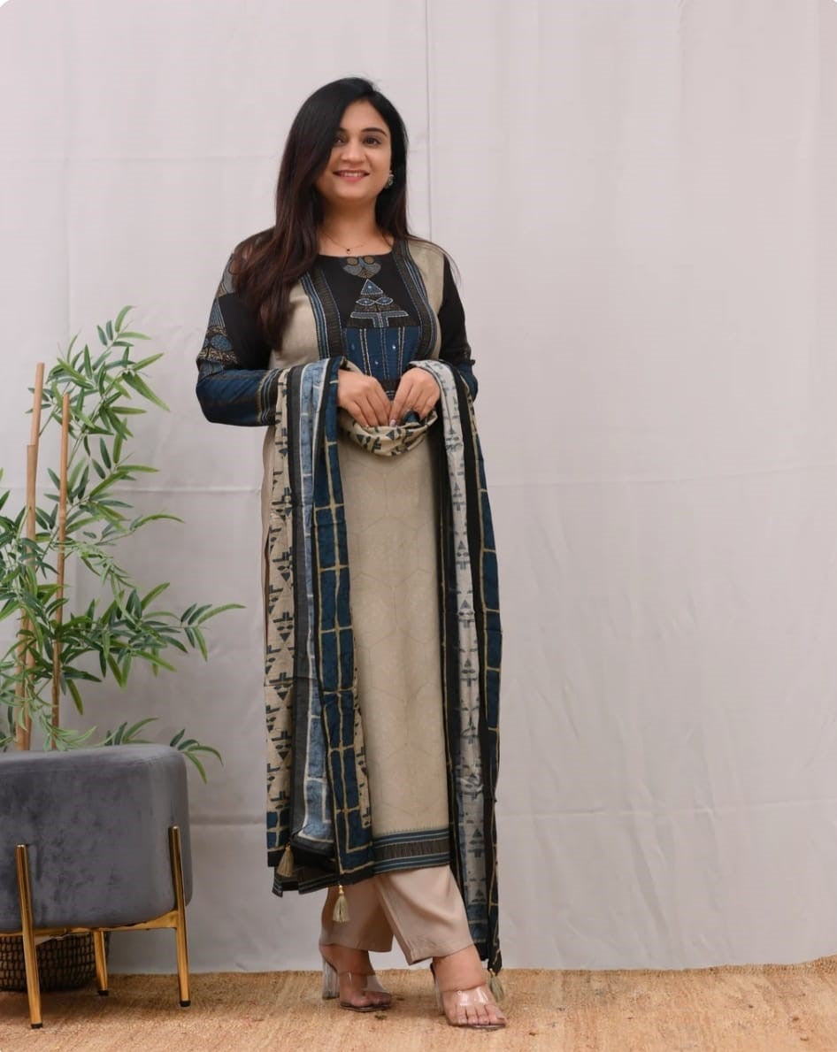 Elegant FlexFeb Lilen Cotton Coffee & Black 3-Piece Ethnic Suit Set with Printed Dupatta โ Comfortable & Classy Outfit for Daily and Semi-Formal Wear