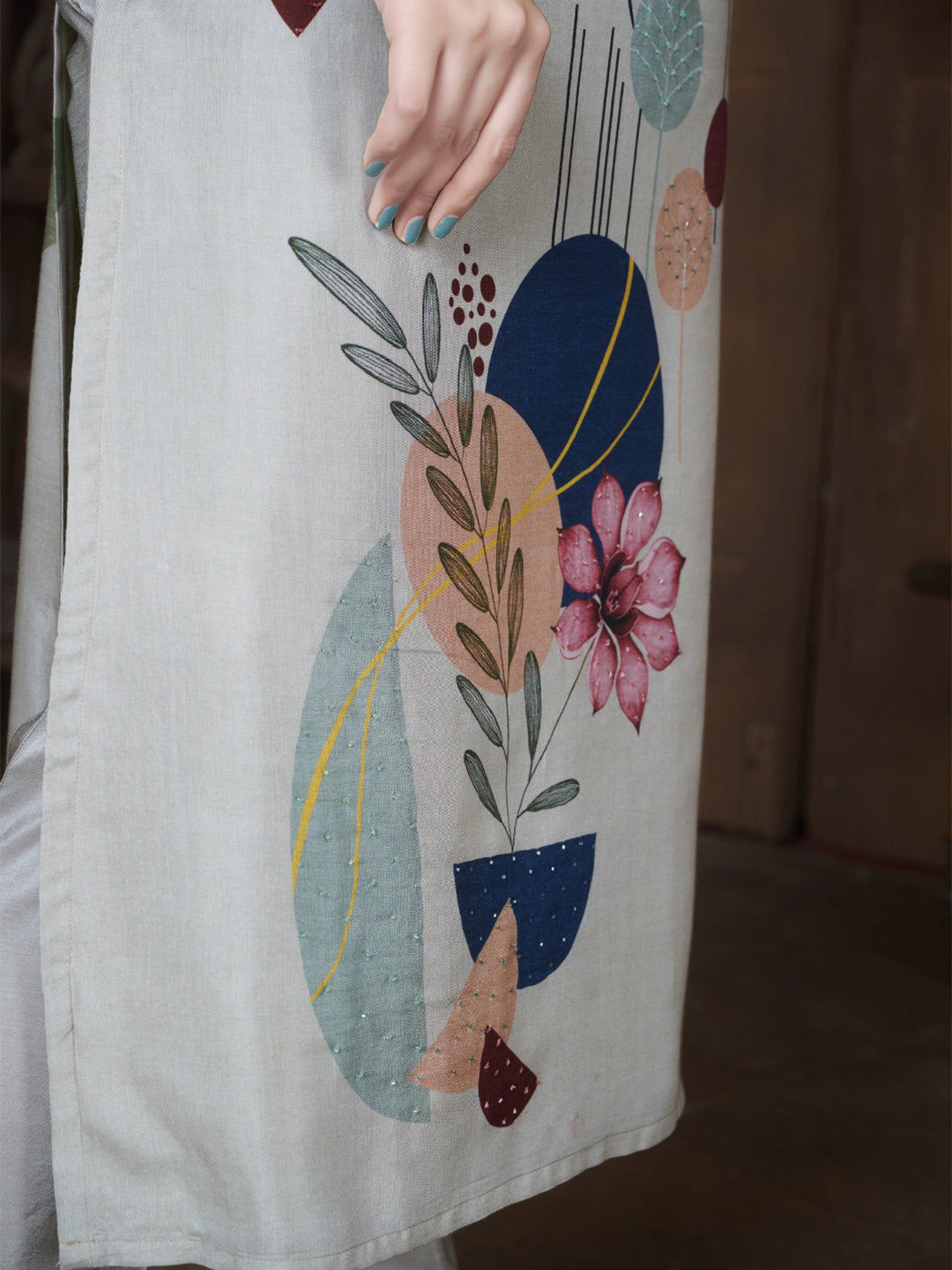FlexFeb Graceful Grey Floral Stitched Dress Suit Set Printed Top Bottom with Dupatta