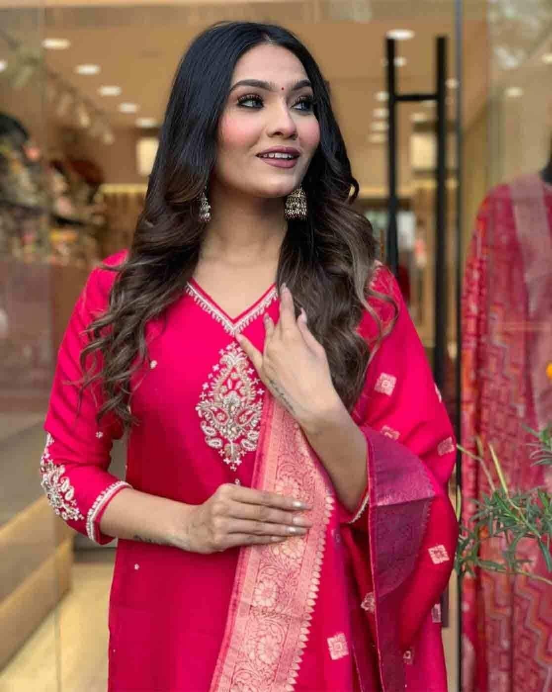 Elegant Chanchal Red Viscose Rayon Suit Set with Banarasi Dupatta – Festive & Party Wear