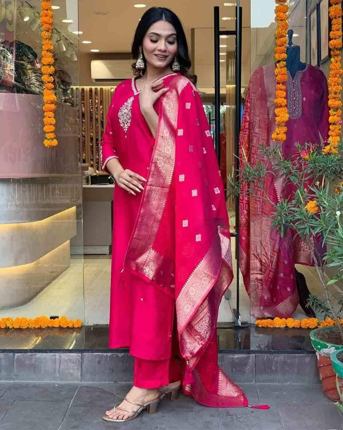 Elegant Chanchal Red Viscose Rayon Suit Set with Banarasi Dupatta – Festive & Party Wear