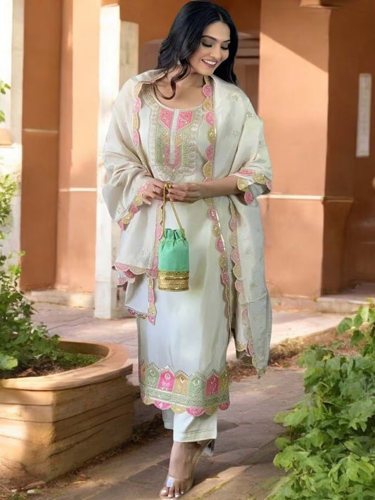 White Muslin Embroidered Suit Set – Elegant 3-Piece Outfit for Festive & Ethnic Wear