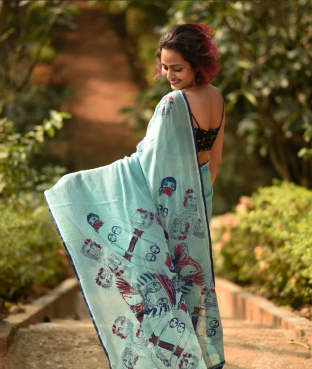 FlexFeb Soft Printed Linen Saree with Blouse Piece – Aqua Blue Casual Wear Saree with Artistic Pallu Design