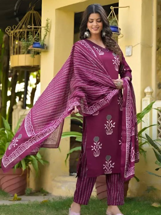 Elegant Rama Shade Cotton Suit Set – 3-Piece Embroidered Ethnic Wear for Women