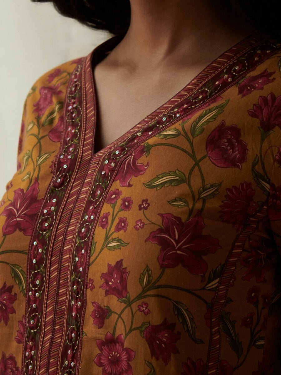 FlexFeb Cotton Dark Orange 3-Piece Suit Set with Vibrant Floral Prints and Elegant Detailing