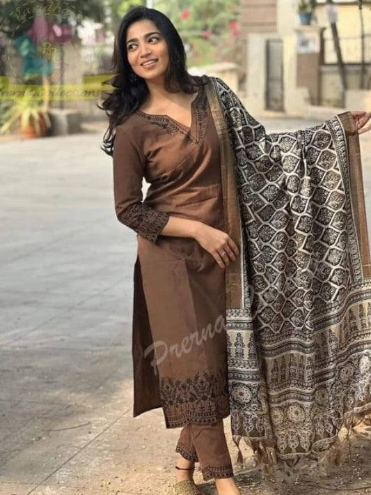 FlexFeb Elegant Coffee Brown 3-Piece Ethnic Suit Set for Women | Printed Dupatta & Embroidered Kurta – Perfect for Festive & Workwear