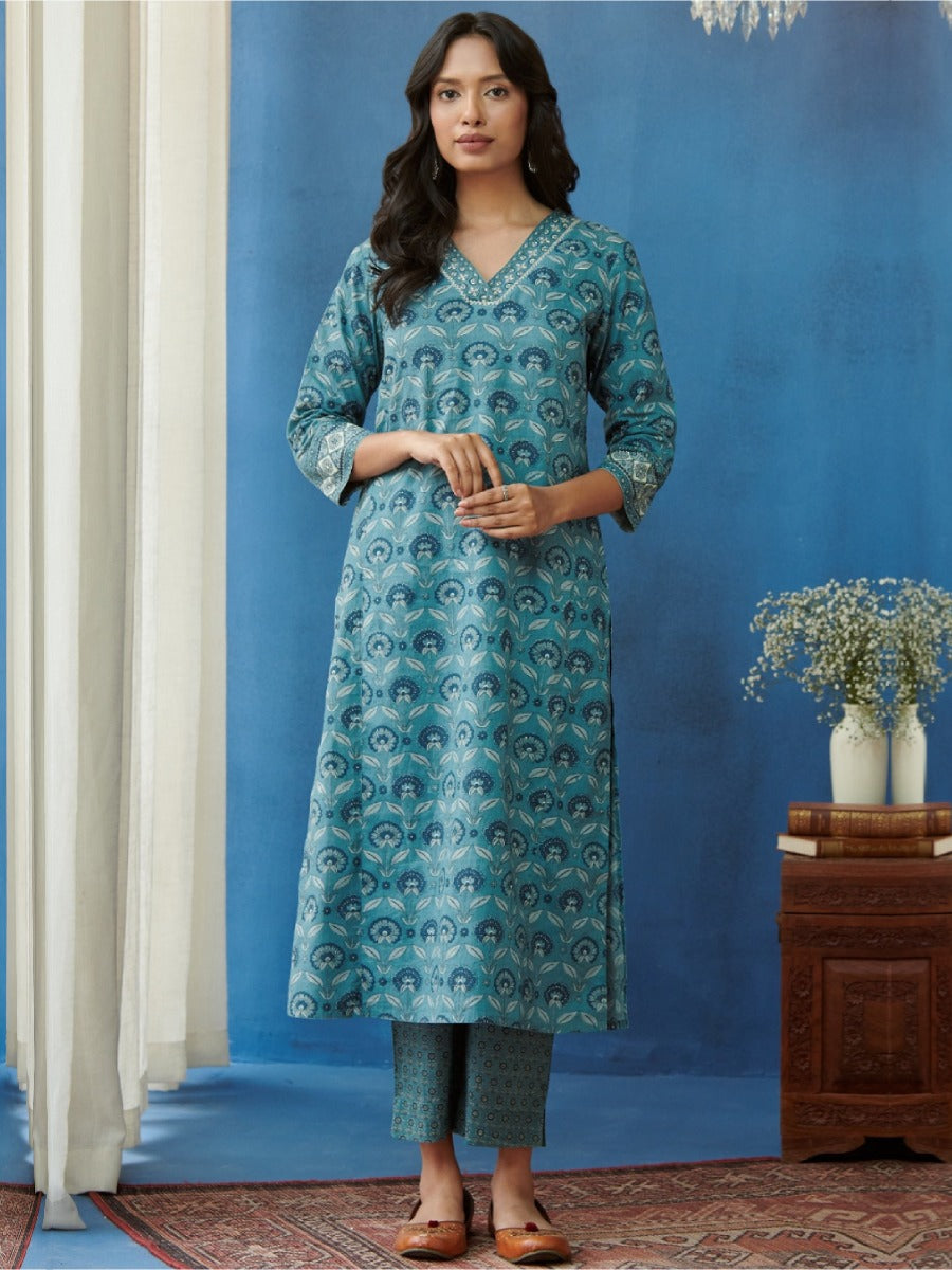 FlexFeb Elegant Sky Blue Cotton 3-Piece Suit Set for Women Printed Kurta with Coordinated Pants & Dupatta Lightweight Summer Ethnic Wear