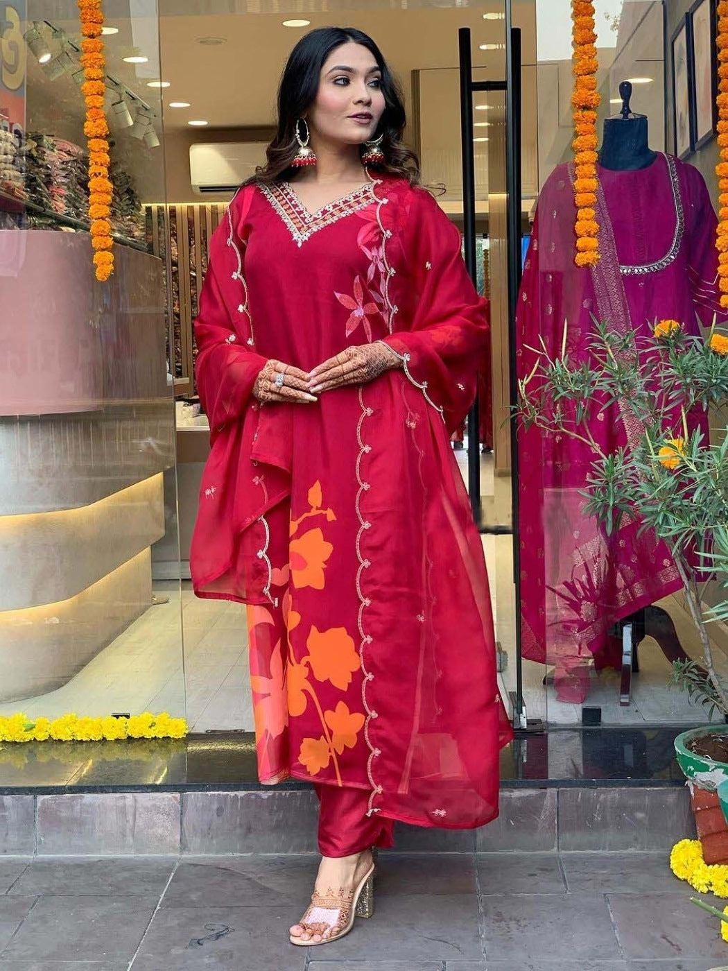 Stunning FlexFeb Red Kora Muslin 3-Piece Suit Set for Women – Elegant Ethnic Wear with Embroidered Dupatta in Red-Pink Tones (Sizes: S to XXL)