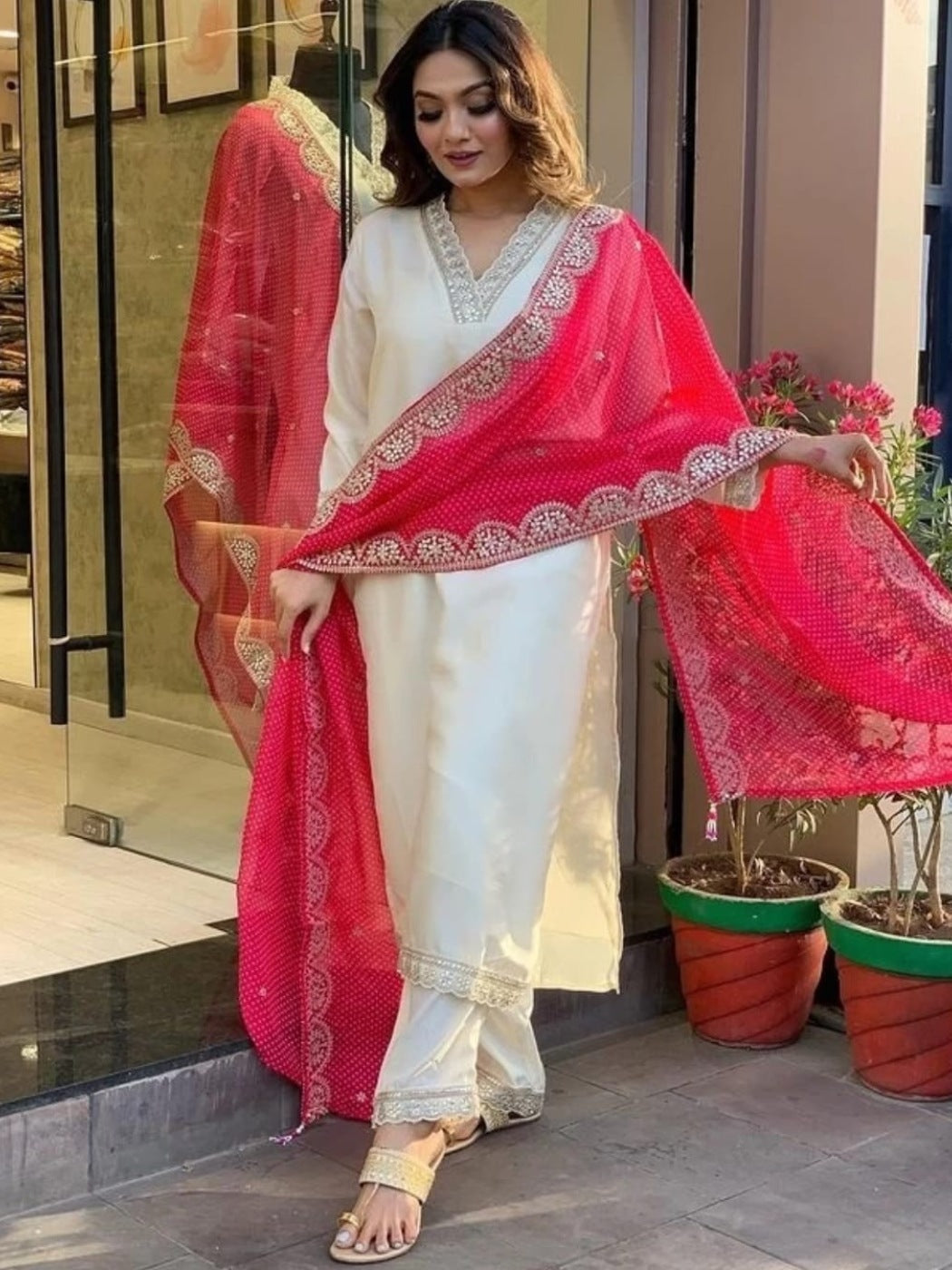 Elegant FlexFeb Gadhawal Plain White Suit Set with Pink Embroidered Dupatta – Graceful 3-Piece Ethnic Ensemble for Women (S to XXL)