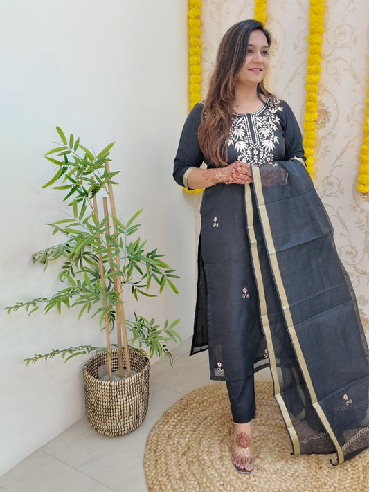 FlexFeb Elegant Black Embroidered Stitched Dress Suit Set Top Bottom Dupatta